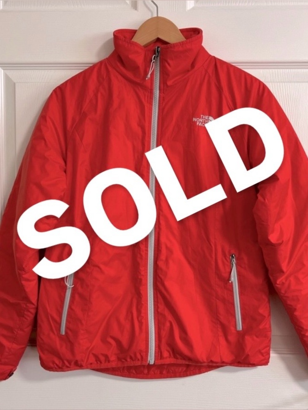 SOLD!!! The North Face Women’s light puffer jacket/coat, Coral, size M